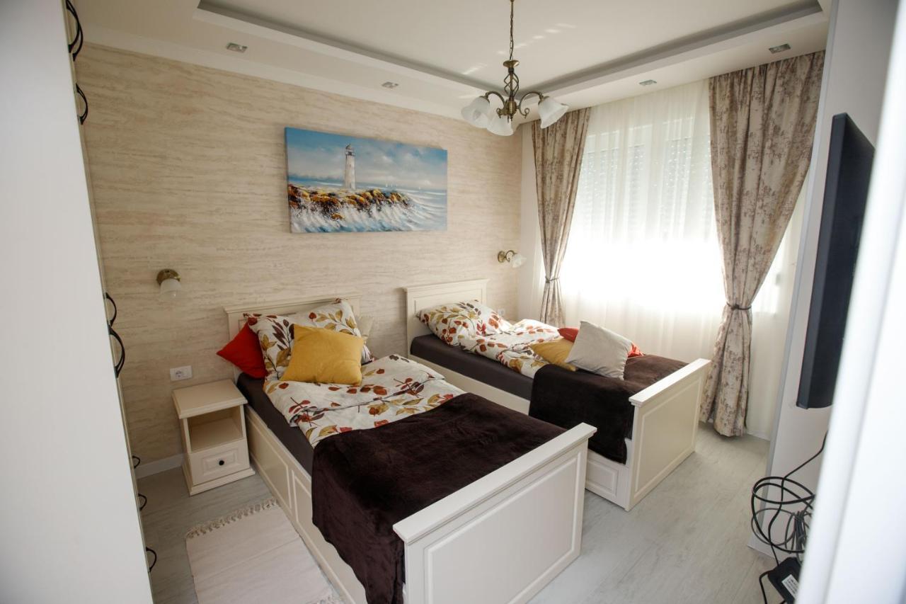 Apartman Mdb Retro 苏博蒂察 外观 照片